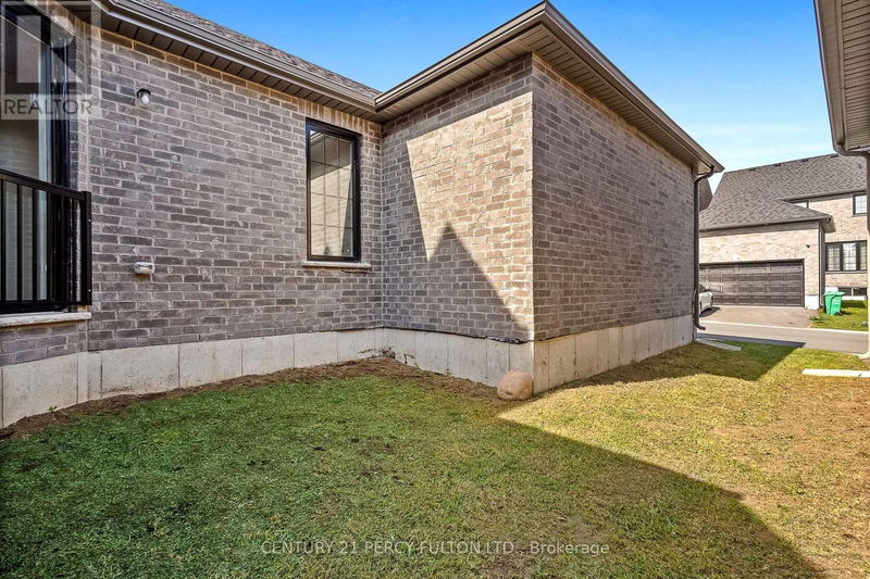 292 Noftall Gardens  Peterborough (Northcrest), K9H0G4 | Image 34