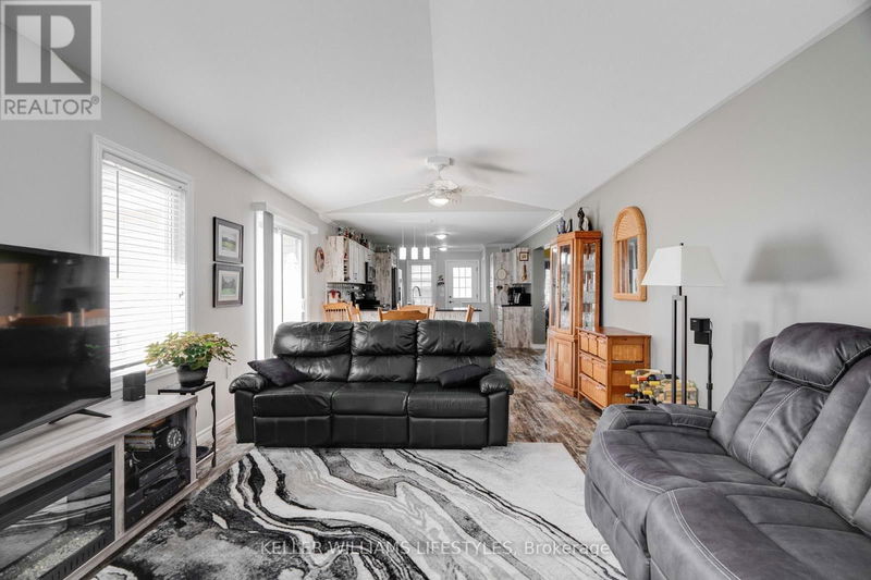 26 Bond Street  Strathroy-Caradoc (SE), N7G3L3 | Image 15