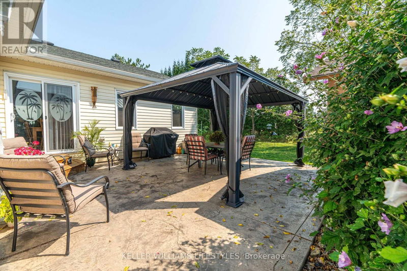 26 Bond Street  Strathroy-Caradoc (SE), N7G3L3 | Image 32