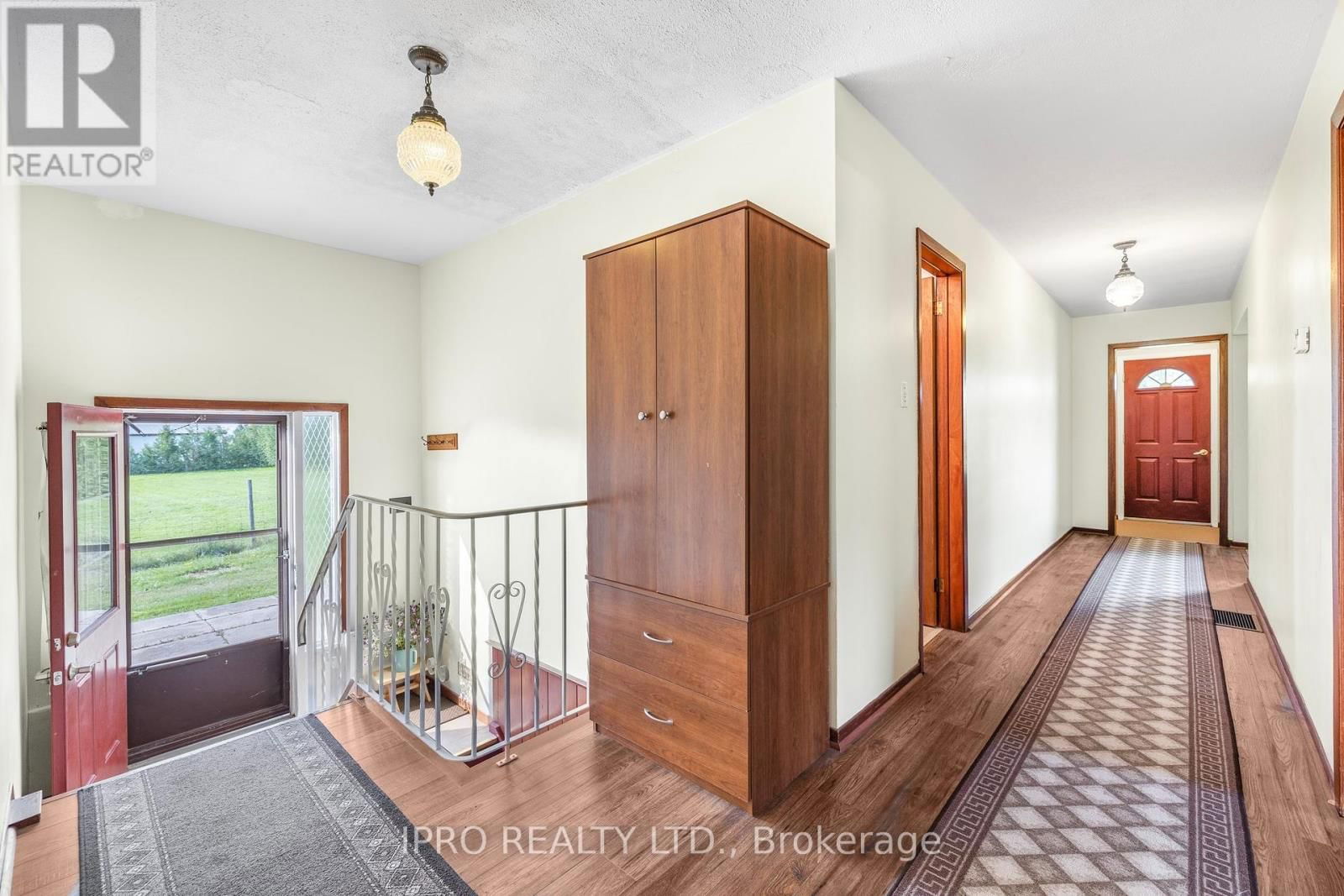 433457 4TH LINE Image 16