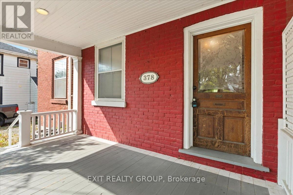 378 KING STREET W Image 4