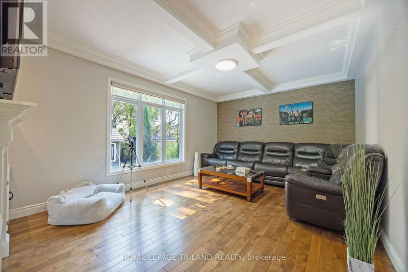 1519 Privet Place  London, N5X0E7 | Image 11