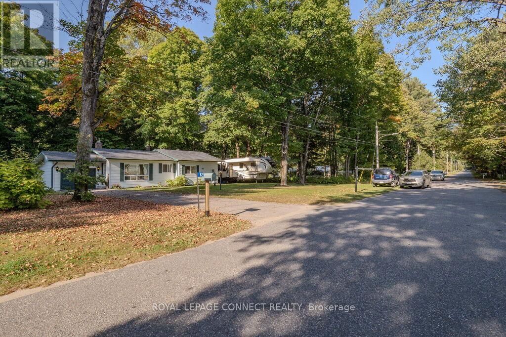 82 CLEARWATER LAKE ROAD Image 35