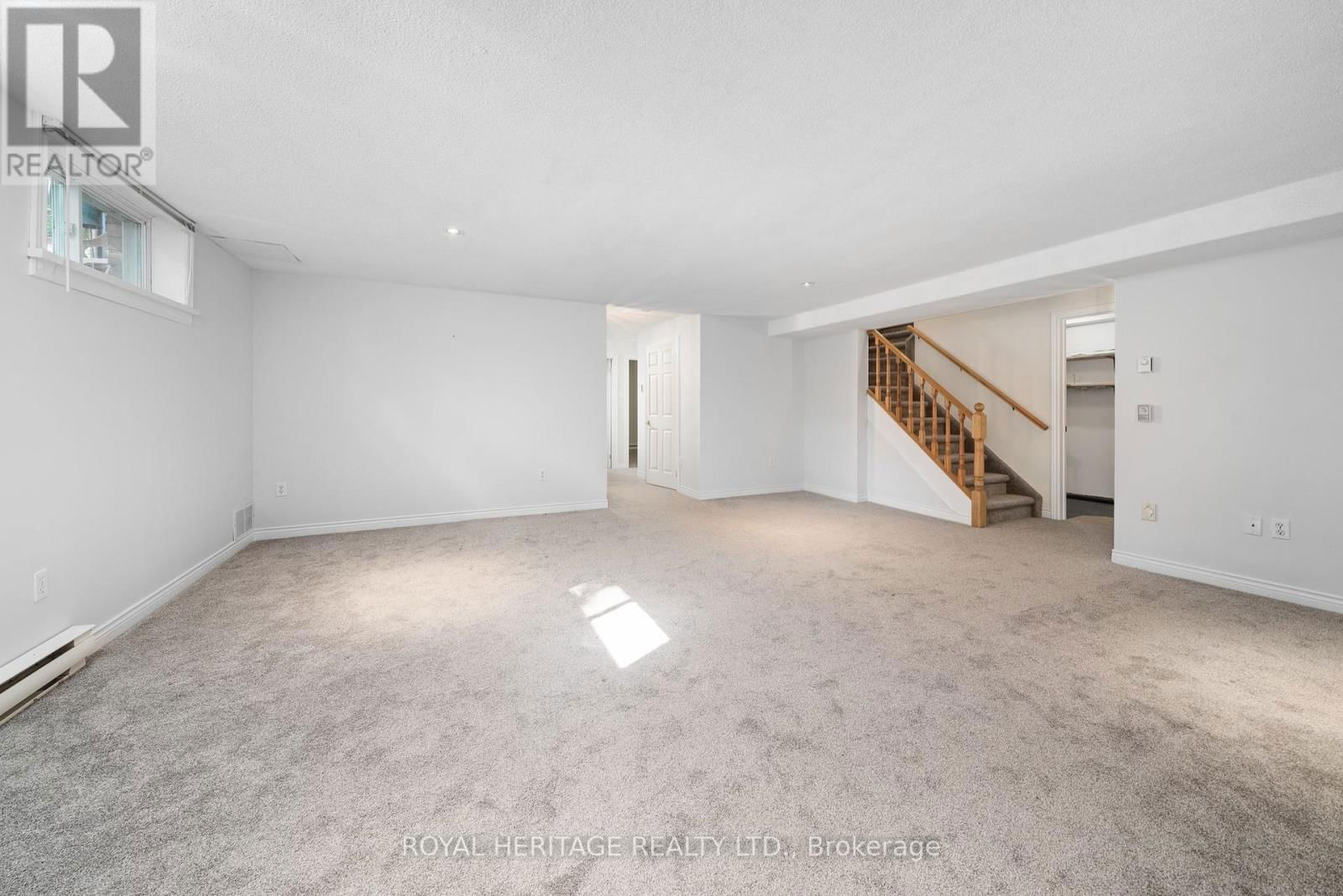 14 HILLVIEW DRIVE Image 16