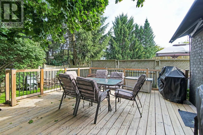 407 Riverview Drive  Strathroy-Caradoc (NE), N7G4A8 | Image 35