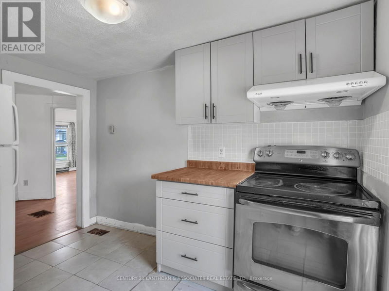 1 South Park Street  Belleville, K8P2W8 | Image 24