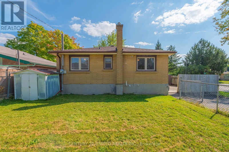 892 Elmdale Crescent  Peterborough (Northcrest), K9H6G2 | Image 6