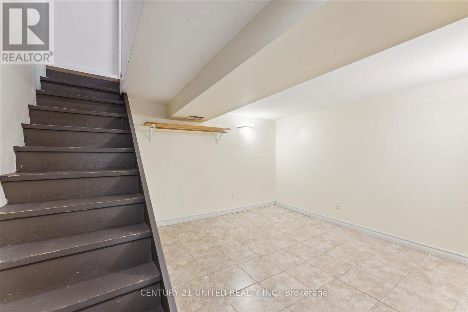 556 EDISON AVENUE Image 33