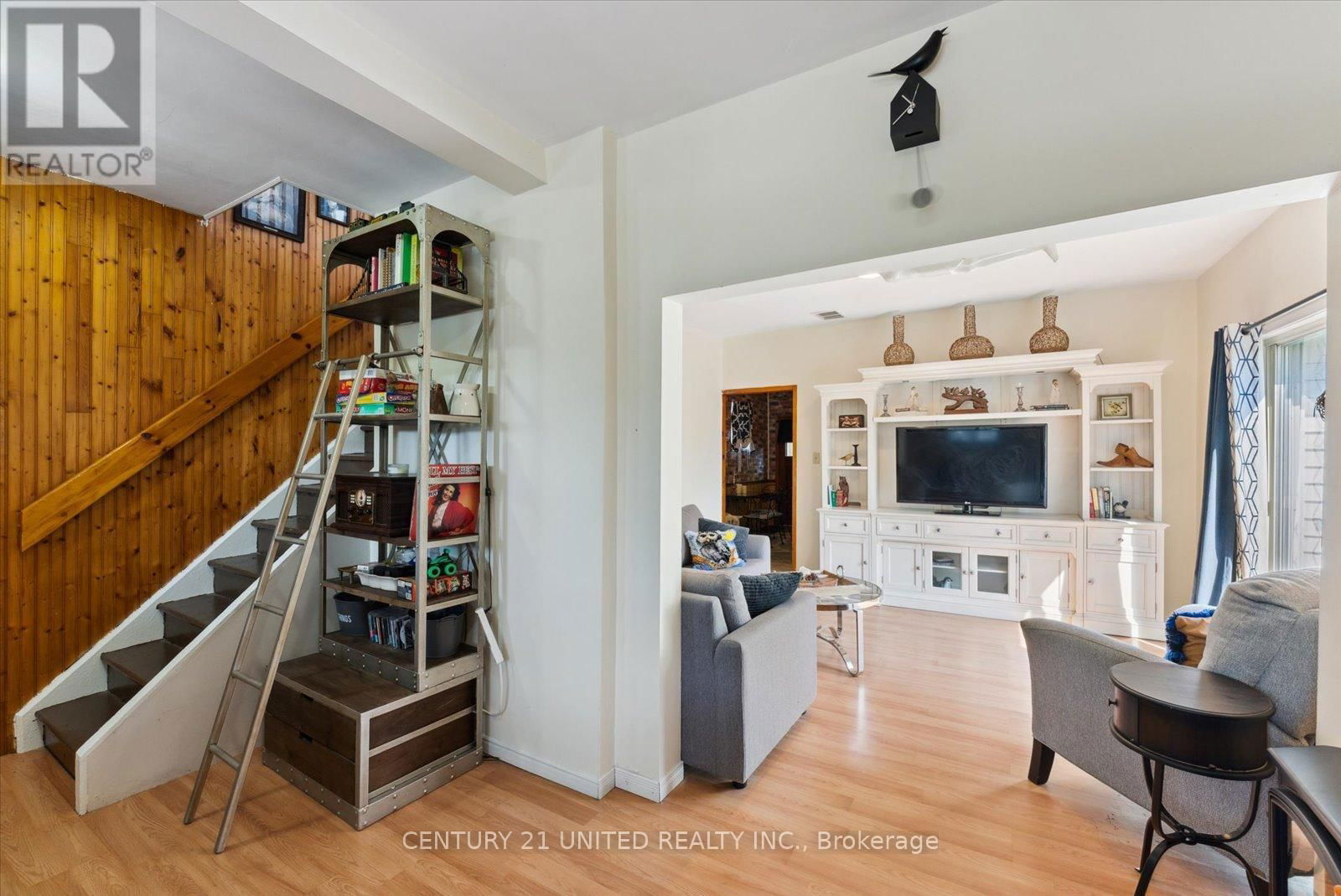 556 EDISON AVENUE Image 7