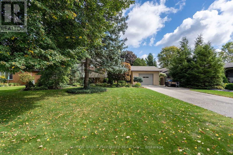 241 Dominion Street  Strathroy-Caradoc (NW), N7G3G9 | Image 2