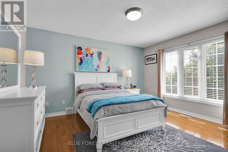 309 South Leaksdale Circle  London, N6M1K3 | Image 22