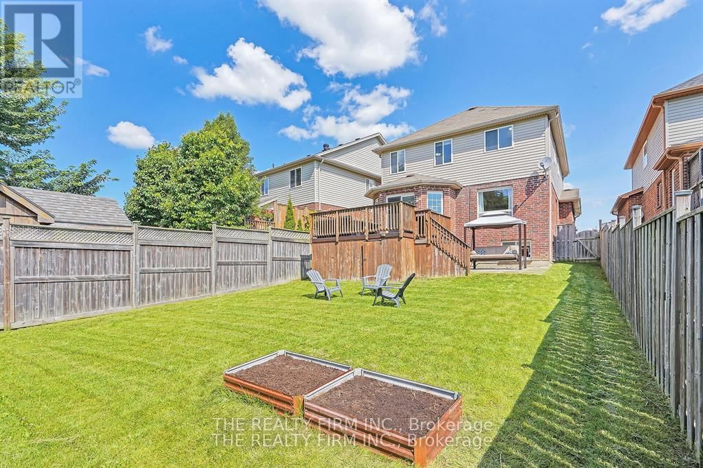 836 RUSHBROOK CRESCENT Image 37