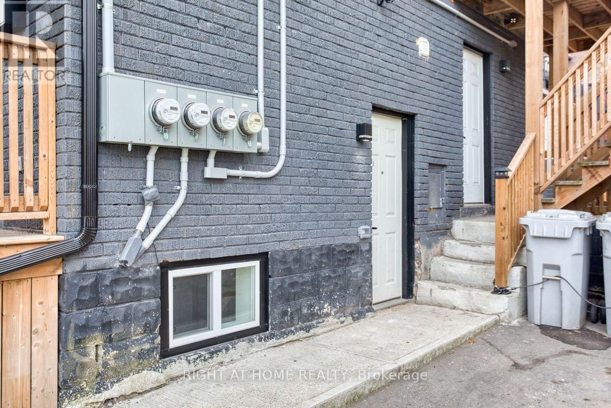 1 - 88 TISDALE STREET S Image 18