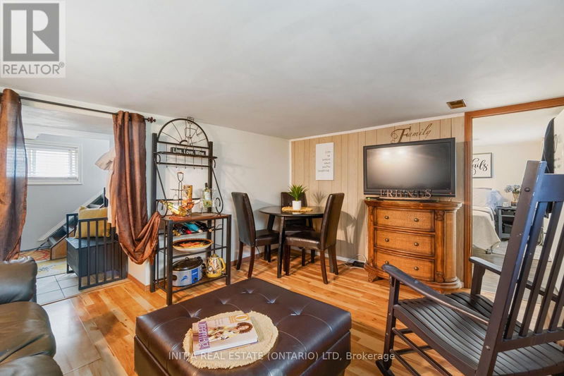 361 Devine Street  Sarnia, N7T1V2 | Image 22