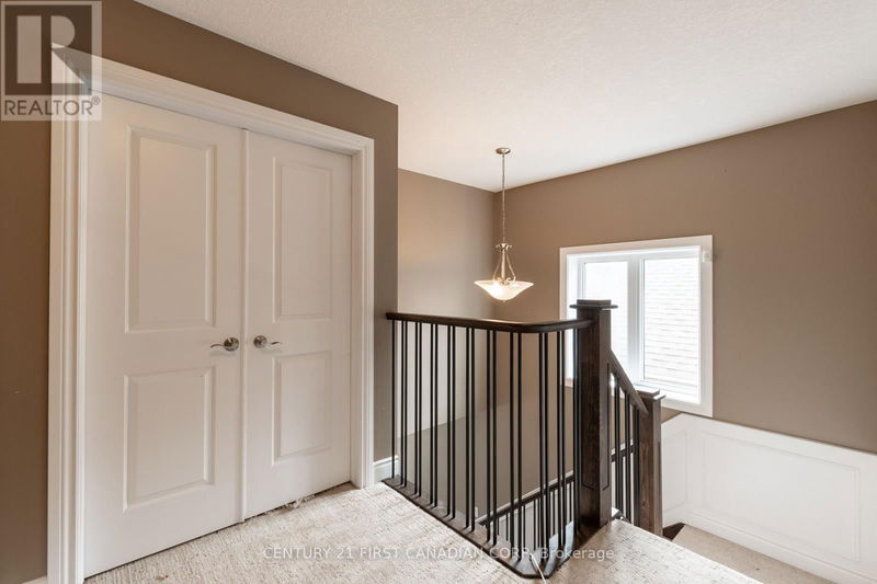 2087 Cherrywood Trail  London, N6H0C8 | Image 5