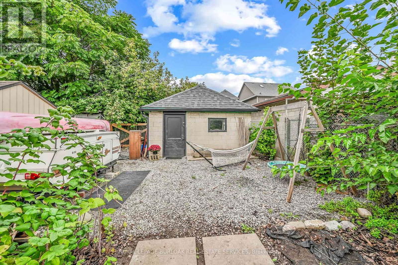 365 Catharine Street North Hamilton (North End), L8L4T3 | Image 37