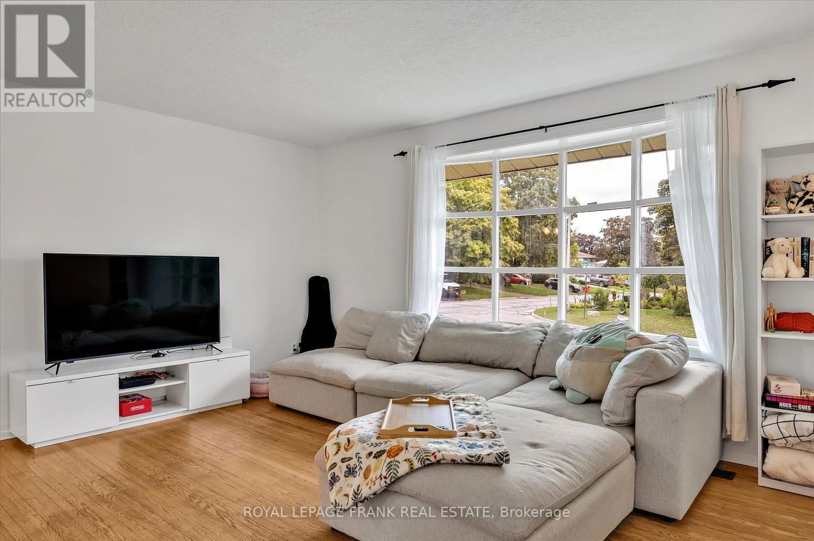 1325 CARTIER BOULEVARD Image 5