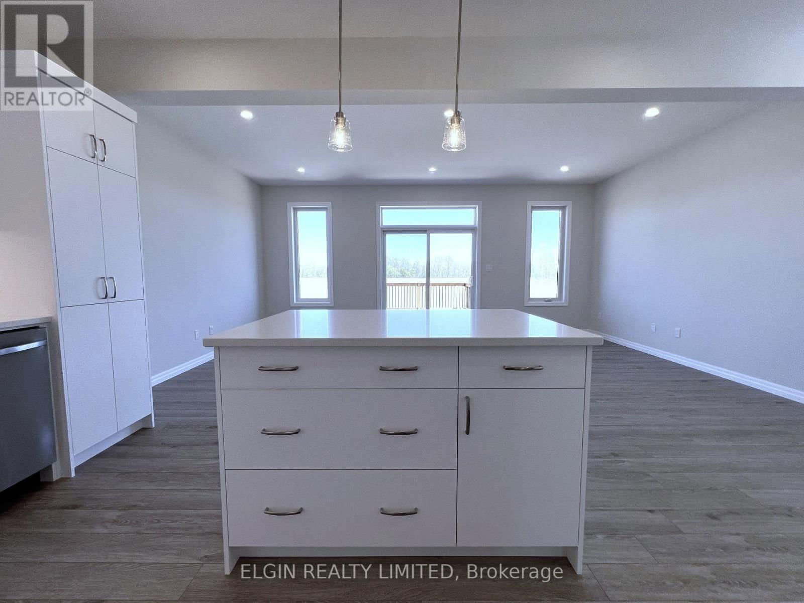 45 BRAUN AVENUE Image 8