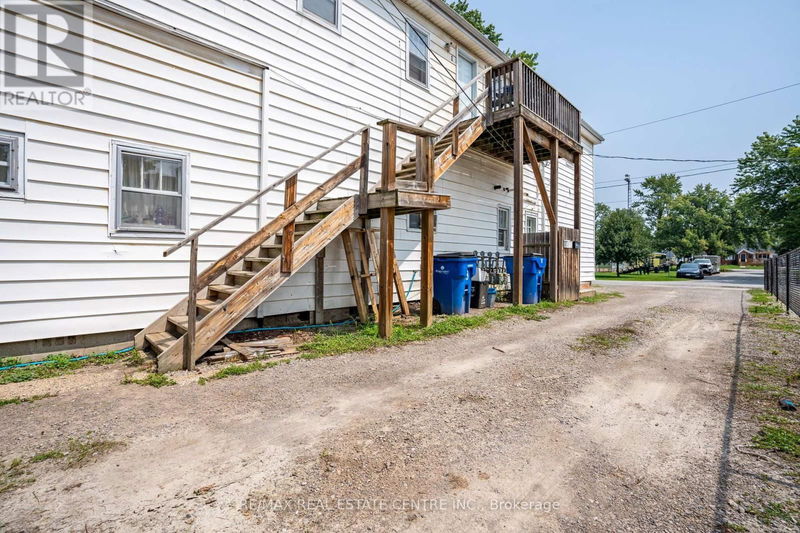 567 Duncan Street  Chatham-Kent (Wallaceburg), N8A4E9 | Image 3