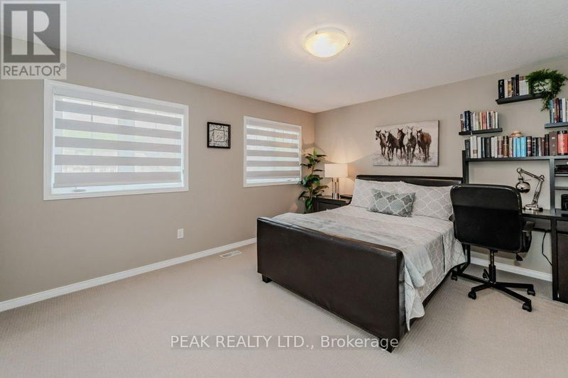 517 Peach Blossom Court  Kitchener, N2E3Z8 | Image 22