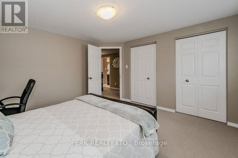 517 Peach Blossom Court  Kitchener, N2E3Z8 | Image 23