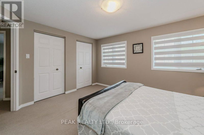 517 Peach Blossom Court  Kitchener, N2E3Z8 | Image 24