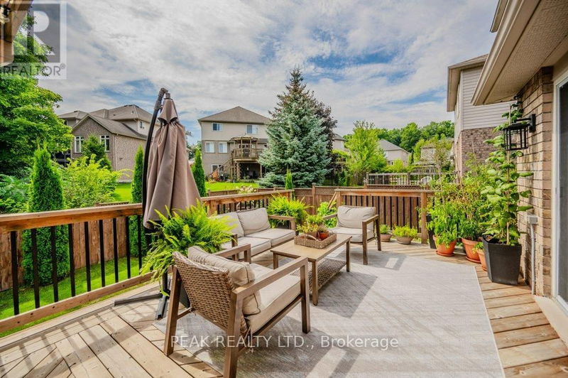 517 Peach Blossom Court  Kitchener, N2E3Z8 | Image 32