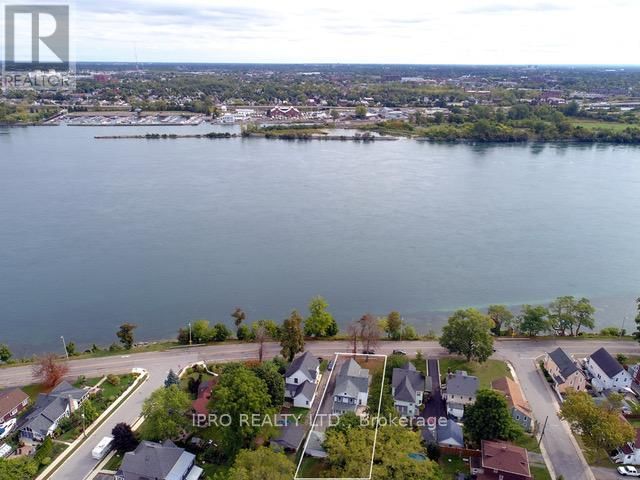 707 NIAGARA BOULEVARD Image 2