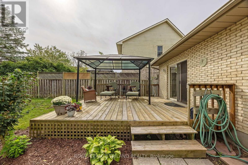 10 Timberlane Crescent  St. Thomas, N5P4G9 | Image 27