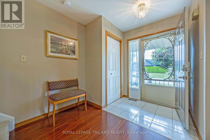 10 Timberlane Crescent  St. Thomas, N5P4G9 | Image 3