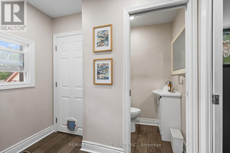 57 Carleton Street North Thorold, L2V2A8 | Image 18