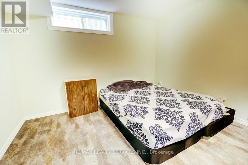 21 Faith Boulevard  St. Thomas, N5R6L3 | Image 33