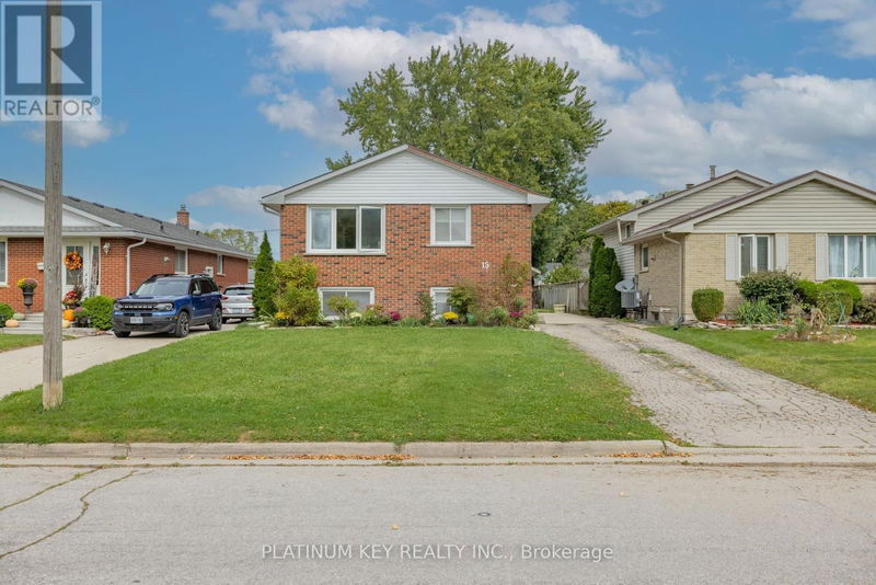 15 Rosemount Crescent  St. Thomas, N5P2J2 | Image 2