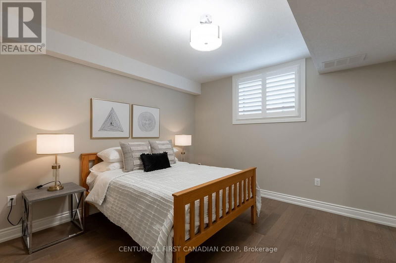 2386 Torrey Pines Way  London, N6G0T6 | Image 32