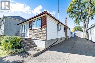 205 Ivon Avenue  Hamilton (Normanhurst), L8H5S9 | Image 1