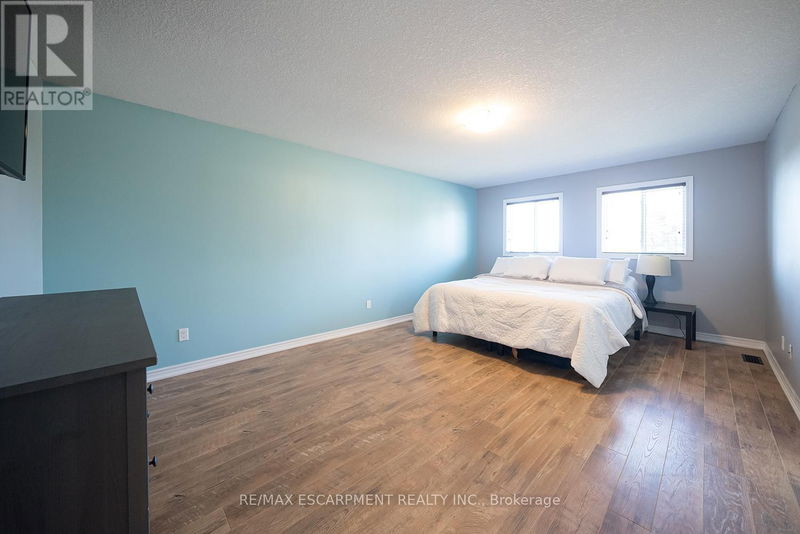 8 Oakes Court  Guelph (Grange Hill East), N1E0J6 | Image 20