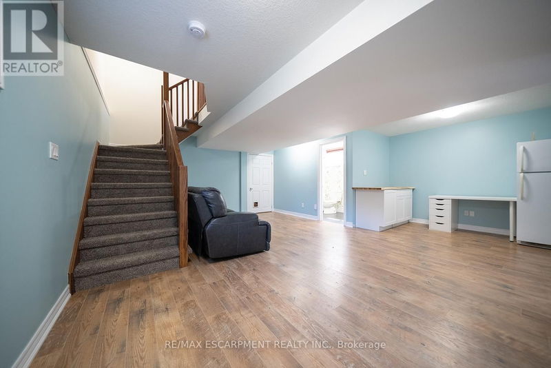 8 Oakes Court  Guelph (Grange Hill East), N1E0J6 | Image 30