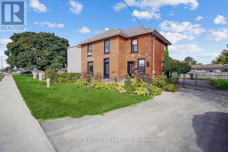 532 Dundas Street  Belleville, K8N1G5 | Image 1