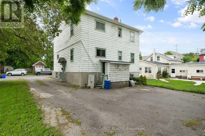 319 Dufferin Avenue  Quinte West, K8V5G5 | Image 10