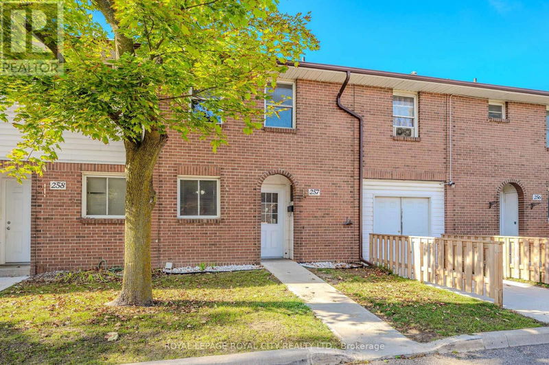  257 - 31 Greengate Road  Guelph (Onward Willow), N1H6R3 | Image 3