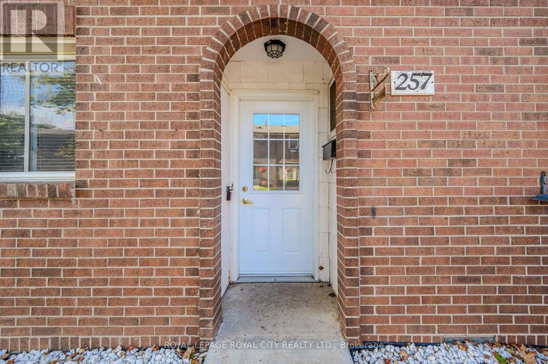  257 - 31 Greengate Road  Guelph (Onward Willow), N1H6R3 | Image 5