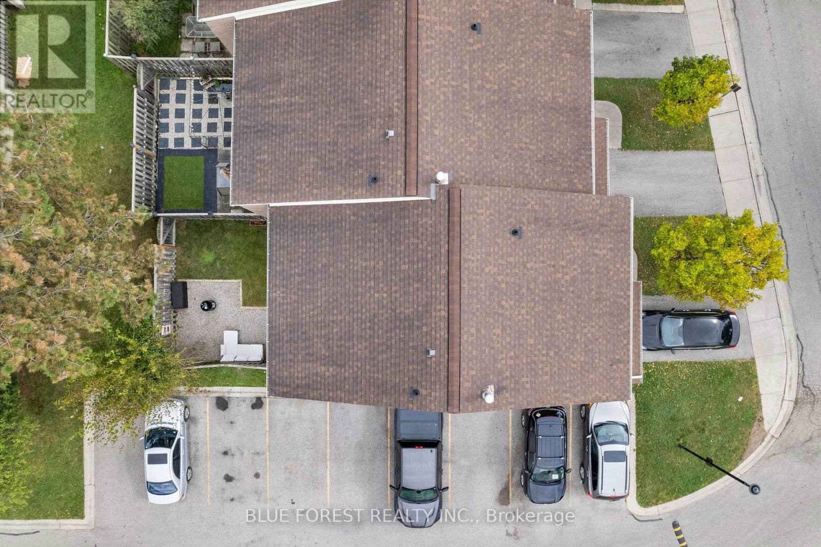 250 - 700 OSGOODE DRIVE S Image 3