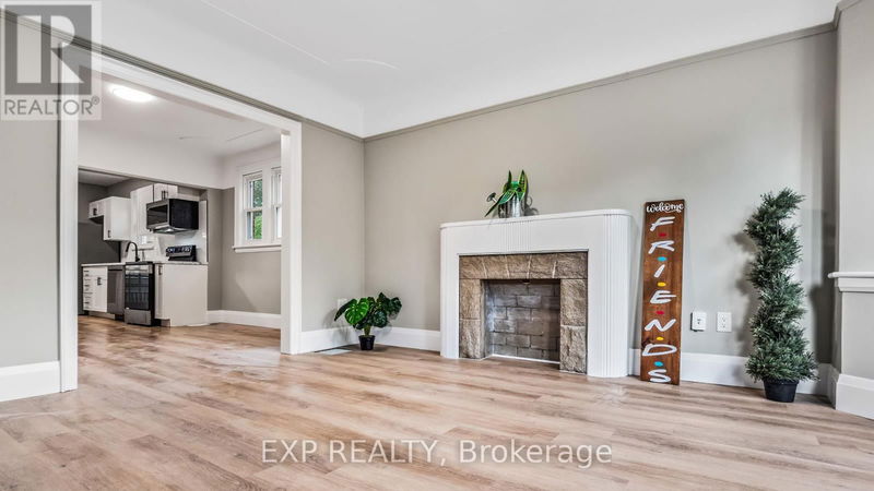 139 Longwood Road North Hamilton (Westdale), L8S3V8 | Image 2