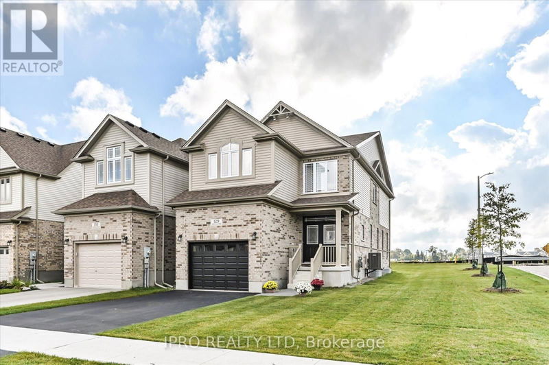 129 Macalister Boulevard  Guelph (Kortright Hills), N1G0G7 | Image 2