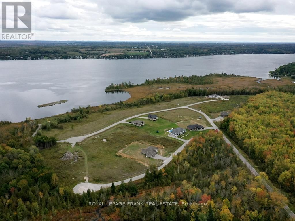 9 NIPIGON STREET Image 4