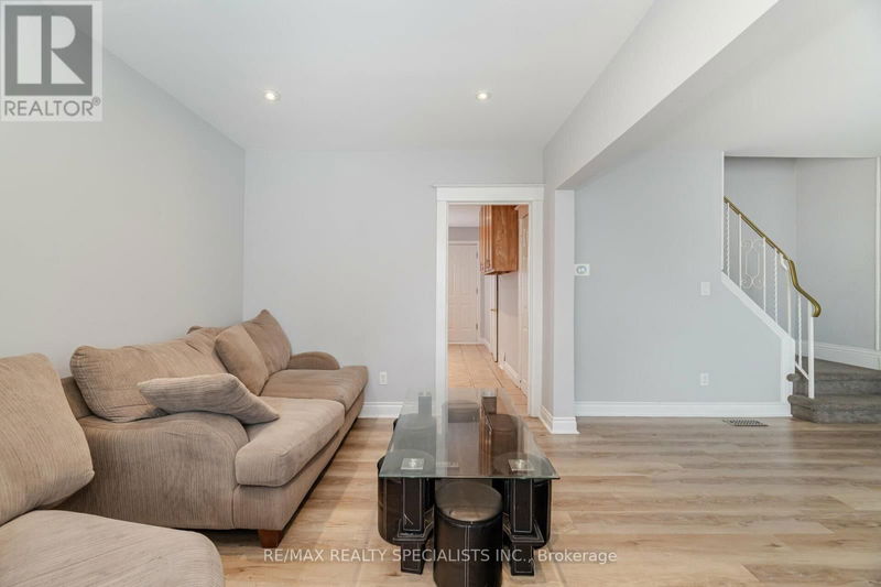 200 Paling Avenue  Hamilton (Homeside), L8H5J7 | Image 13