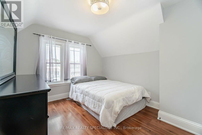 200 Paling Avenue  Hamilton (Homeside), L8H5J7 | Image 24