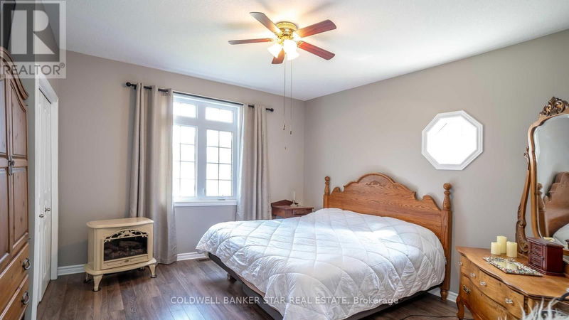 1 HAMILTON Street  North Middlesex (Ailsa Craig), N0M1A0 | Image 10