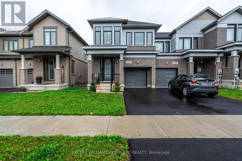 112 Freedom Crescent  Hamilton (Mount Hope), L0R1W0 | Image 1