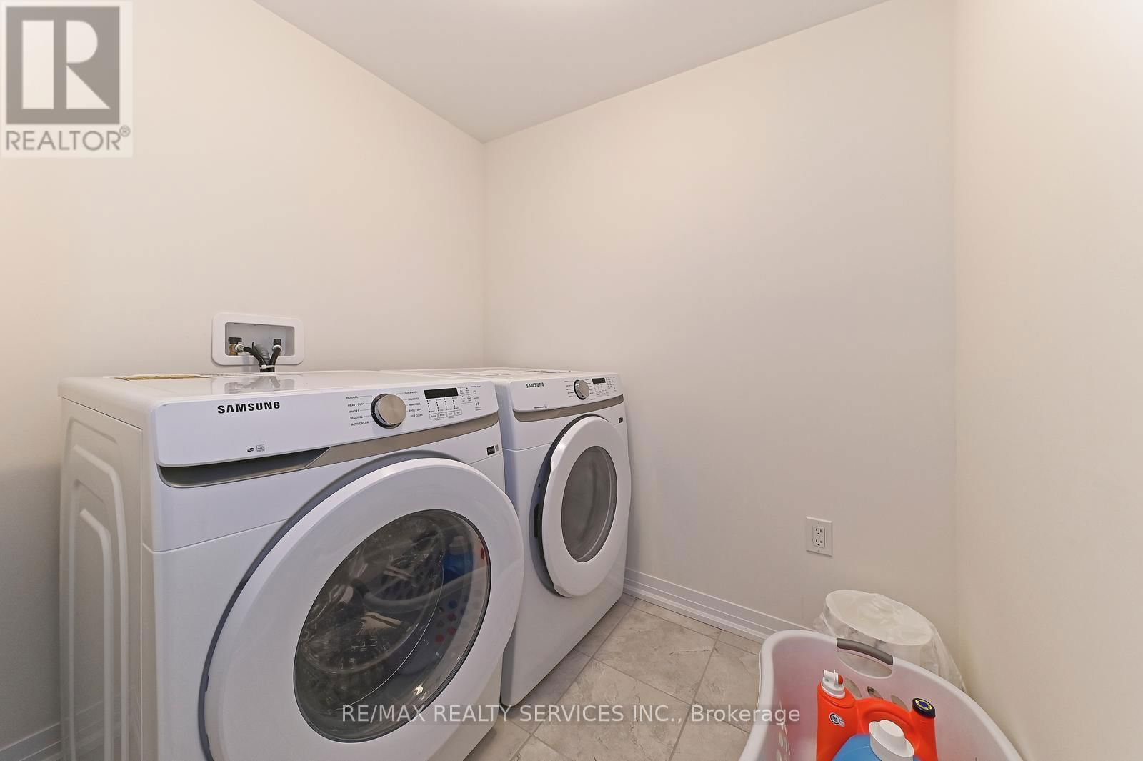 19 - 15 BLACKLOCK STREET Image 32